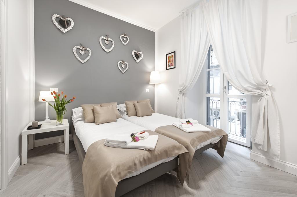 Trevi Apartment Rome Bagian luar foto
