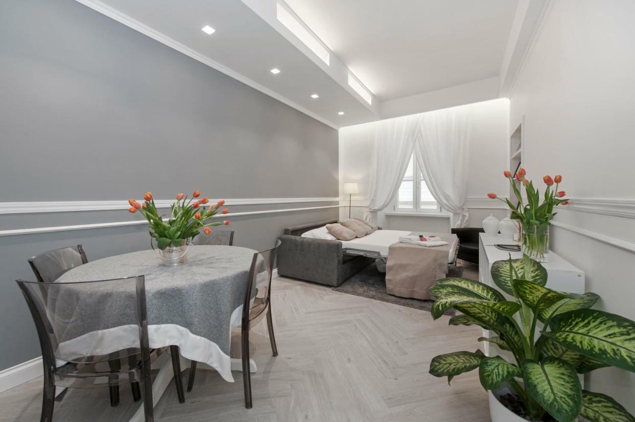 Trevi Apartment Rome Bagian luar foto