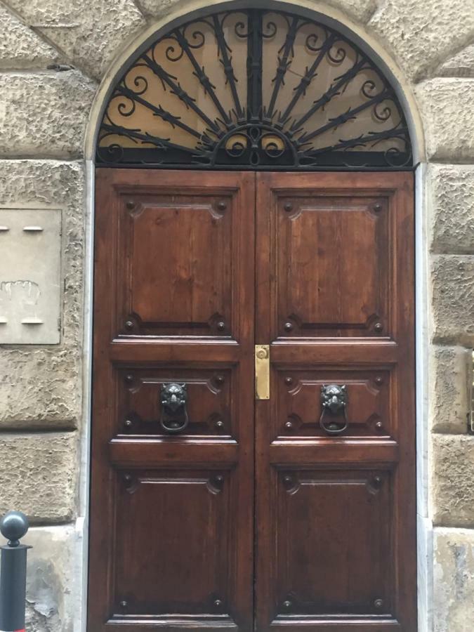 Trevi Apartment Rome Bagian luar foto